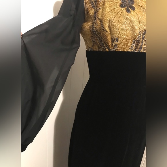Vintage Maxi Byzantine Dress XS Velvet, Gold Lame’ & sheer balloon sleeves - Picture 6 of 16